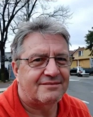 Domnul Vasile, pensionar din Iași